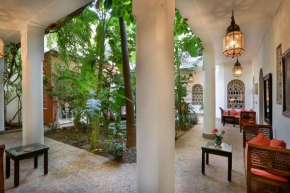 Гостиница Riad Dar El Assafir  Марракеш